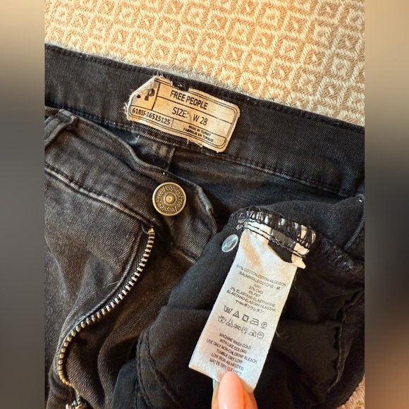 Free People Skinny Jeans - Picture 2 of 3